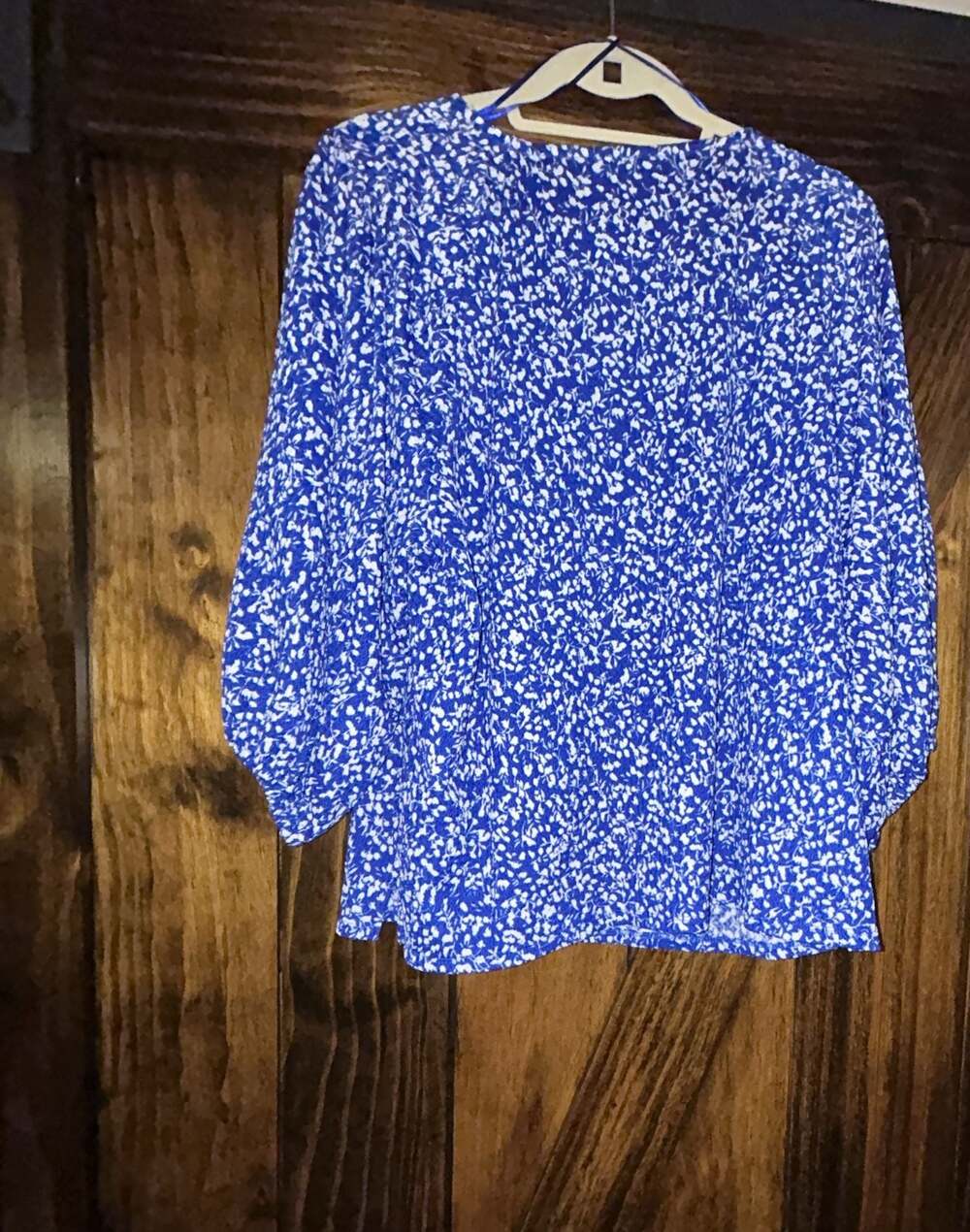 Vince Camuto Blue and White Ditsy Floral Print Textured Blouse